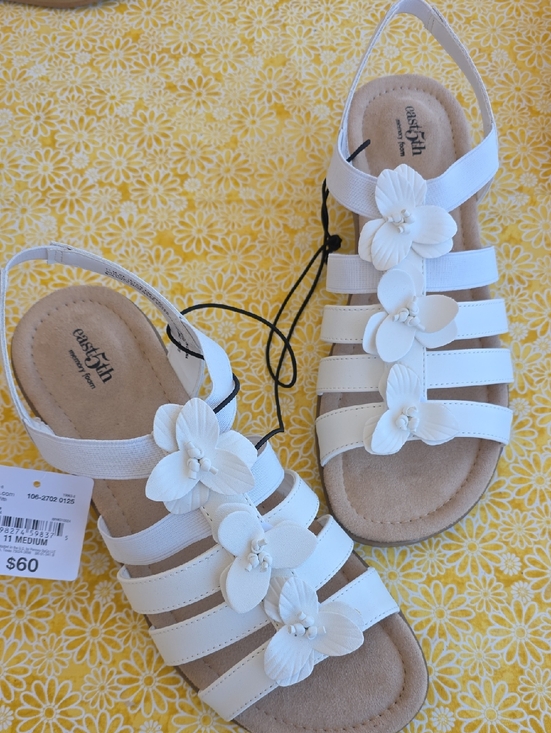 East 5th Shoes - East 5th White Floral Strappy Slingback Sandals With 1.5/ 2 Inch Wedge Heel
